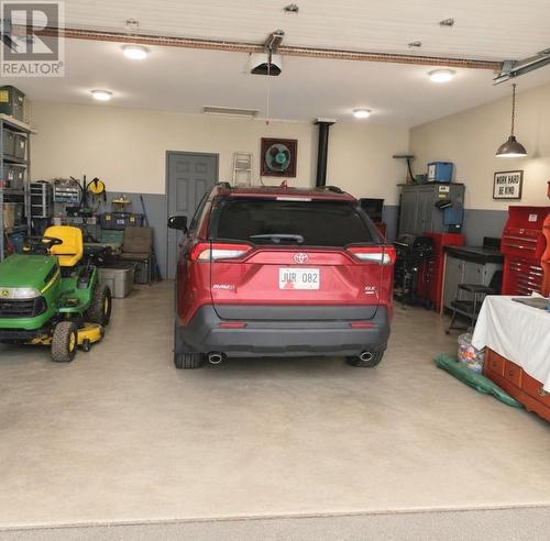 91 Midland Row, Pasadena, NL - Indoor Photo Showing Garage