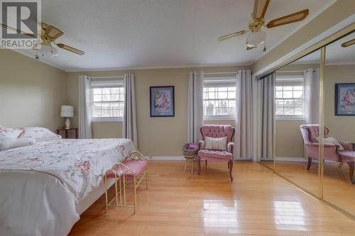 91 Midland Row, Pasadena, NL - Indoor Photo Showing Bedroom
