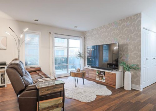 Salon - 205-10 Rue Des Manoirs, Charlemagne, QC - Indoor Photo Showing Living Room