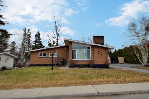 Façade - 22 6E Avenue E., Amos, QC - Outdoor