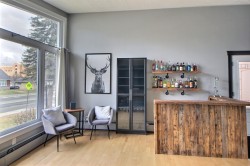 Salon - 