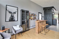 Salon - 