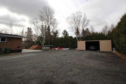 Cour - 22 6E Avenue E., Amos, QC - Outdoor