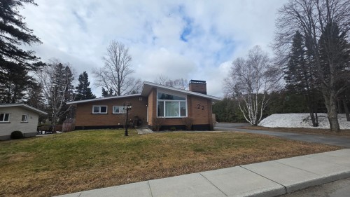 Façade - 22 6E Avenue E., Amos, QC - Outdoor