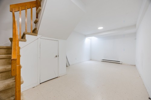 Sous-sol - 29-555 Montrose Drive, Beaconsfield, QC - Indoor Photo Showing Other Room