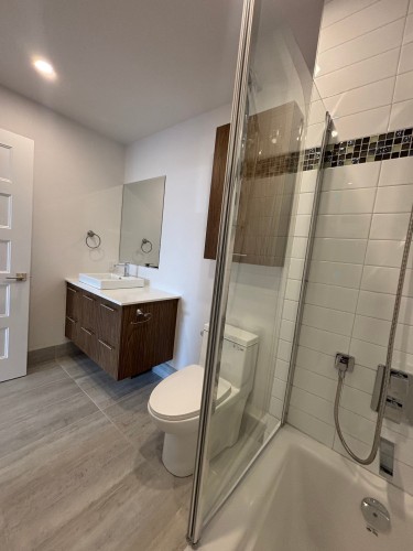 Salle de bains - 301-20 Rue D'Ambre, Candiac, QC - Indoor Photo Showing Bathroom