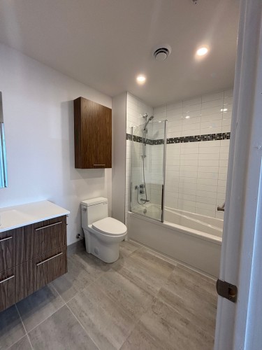 Salle de bains - 301-20 Rue D'Ambre, Candiac, QC - Indoor Photo Showing Bathroom