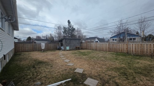 Cour - 341 Rue Taschereau, Amos, QC - Outdoor