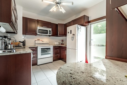 Kitchen - 3525 Boul. Décarie, Montréal (Côte-Des-Neiges/Notre-Dame-De-Grâce), QC - Indoor Photo Showing Kitchen