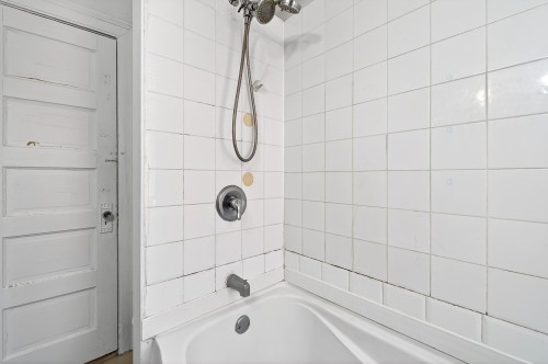 Salle de bains - 3525 Boul. Décarie, Montréal (Côte-Des-Neiges/Notre-Dame-De-Grâce), QC - Indoor Photo Showing Bathroom