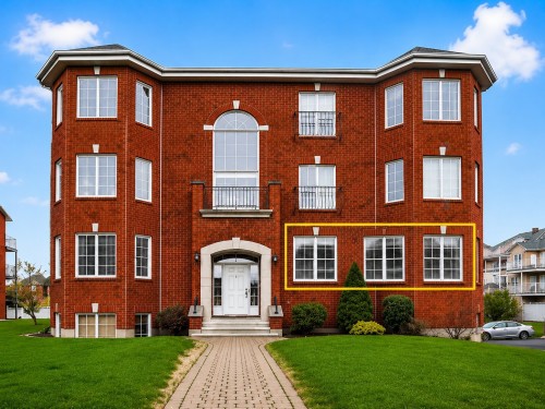 64 Rue Daguerre  Candiac, QC J5R 6K3