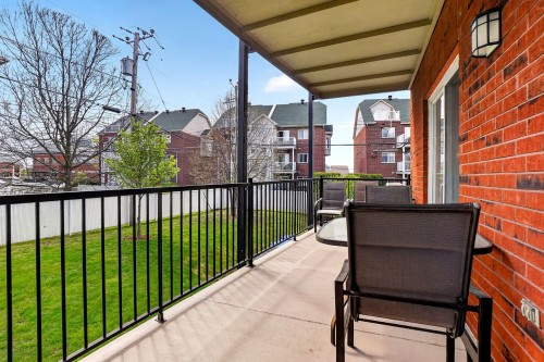 Terrasse - 64 Rue Daguerre, Candiac, QC 