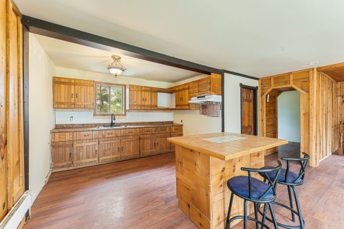 Cuisine - 1447 Ch. Dutch, Saint-Armand, QC - Indoor Photo Showing Kitchen