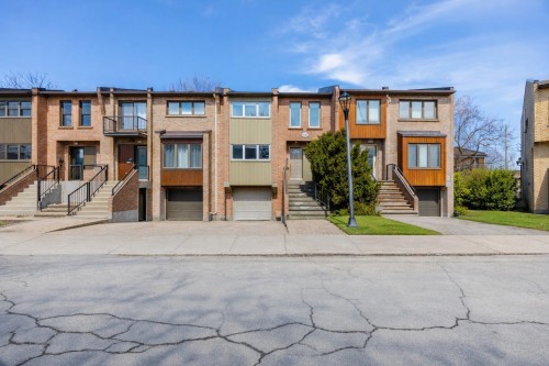 5698 Rue Hector-Desloges  Montréal (Rosemont/La Petite-Patrie), QC H1T 3Z6
