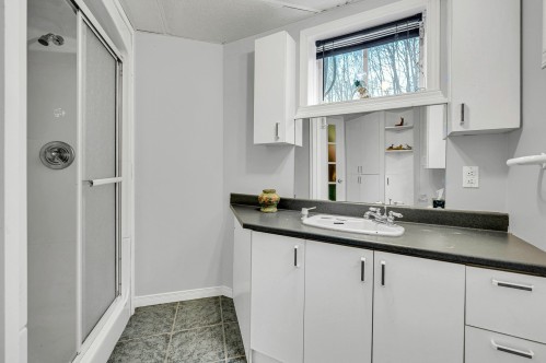 Salle de bains - 325 Ch. Cambria, Gore, QC - Indoor Photo Showing Bathroom
