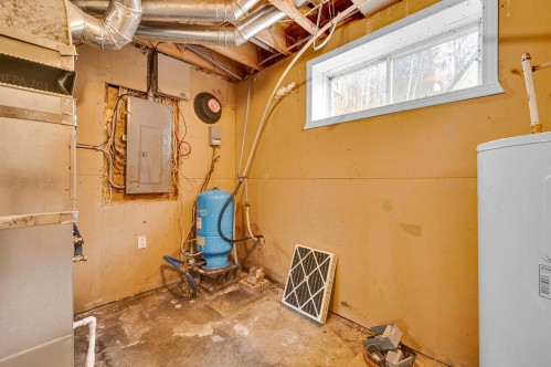 Autre - 325 Ch. Cambria, Gore, QC - Indoor Photo Showing Basement
