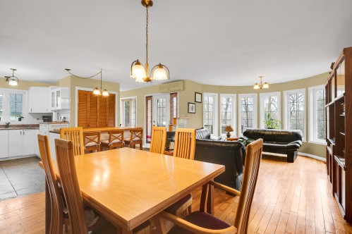 Vue d'ensemble - 325 Ch. Cambria, Gore, QC - Indoor Photo Showing Dining Room