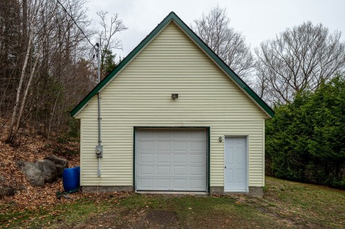 Garage - 325 Ch. Cambria, Gore, QC - Outdoor With Exterior