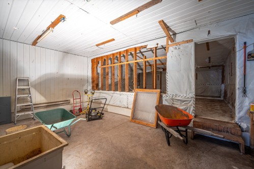 Garage - 325 Ch. Cambria, Gore, QC -  Photo Showing Other Room