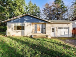 9589 Waxwing Pl Sidney, BC V8L 2S9