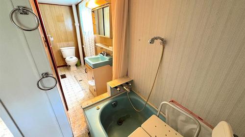 621 9Th Avenue, Fernie, BC - Indoor