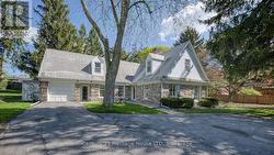 86 PARKWAY Welland (Prince Charles), ON L3C 4C3