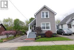 9 PHIPPS STREET Fort Erie (Central), ON L2A 2V1