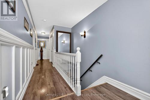 59 Withall Grove, Tiny (Wyevale), ON - Indoor Photo Showing Bedroom