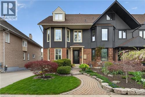 77 SUNVALE Place  Stoney Creek, ON L8E 4Z6