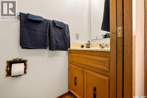 287 Hodgins Crescent N, Regina, SK - Indoor Photo Showing Bathroom