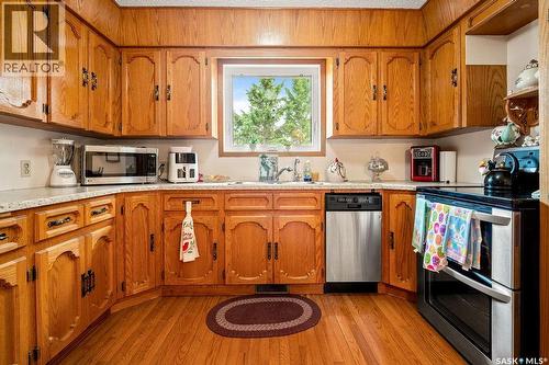 287 Hodgins Crescent N, Regina, SK - Indoor Photo Showing Kitchen