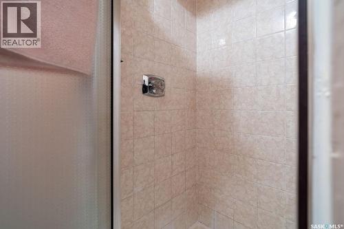287 Hodgins Crescent N, Regina, SK - Indoor Photo Showing Bathroom