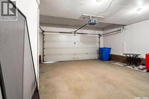 287 Hodgins Crescent N, Regina, SK - Indoor Photo Showing Garage