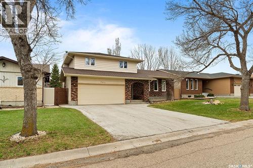 287 Hodgins Crescent N, Regina, SK - Outdoor With Facade