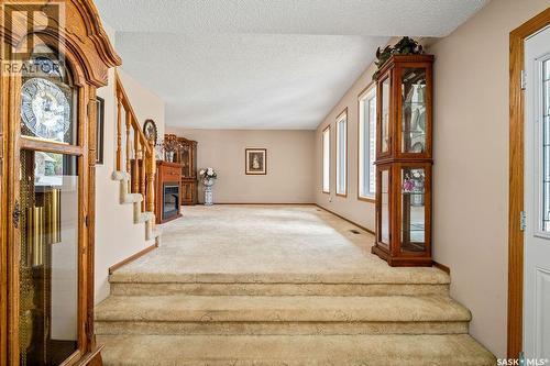 287 Hodgins Crescent N, Regina, SK - Indoor Photo Showing Other Room