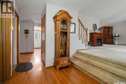 287 Hodgins Crescent N, Regina, SK - Indoor