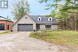 718 HENDERSON DRIVE Innisfil, ON L9S 2J8