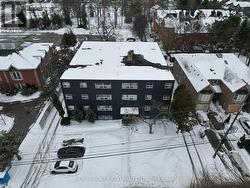 2B - 50 BENSON AVENUE Richmond Hill, ON L4C 4E6