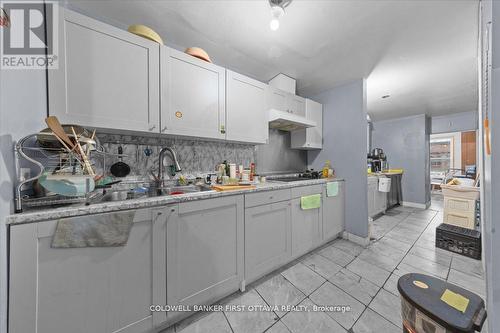 827 Somerset Street W, Ottawa, ON 