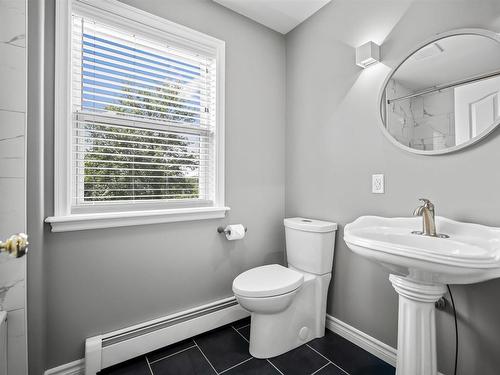 116 Thompson Run, Hammonds Plains, NS 