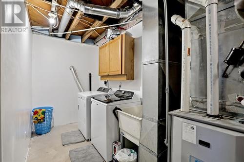82 Frontenac St, Sault Ste. Marie, ON - Indoor Photo Showing Laundry Room