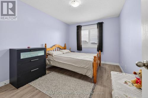 88 Highgate Drive, Hamilton, ON - Indoor Photo Showing Bedroom