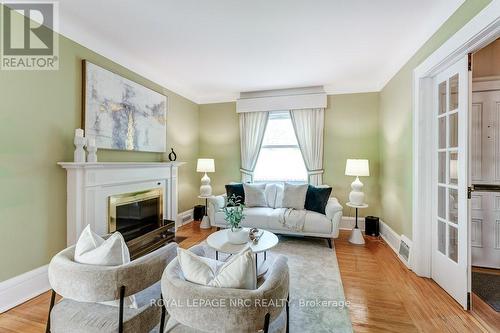 103 Queen Street, St. Catharines (Downtown), ON - Indoor Photo Showing Living Room With Fireplace