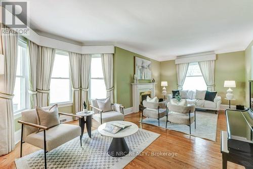 103 Queen Street, St. Catharines (Downtown), ON - Indoor Photo Showing Living Room With Fireplace