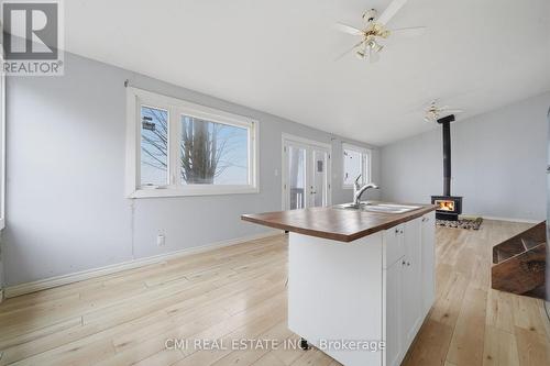 100 Alsops Beach Road, Brock, ON - Indoor Photo Showing Kitchen