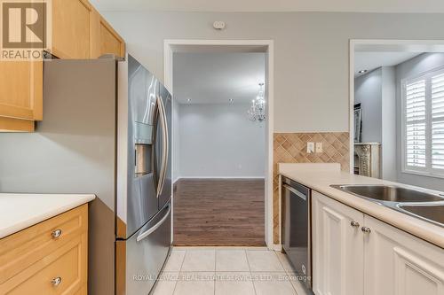 67 Rusty Trail, Vaughan, ON - Indoor Photo Showing Kitchen With Stainless Steel Kitchen