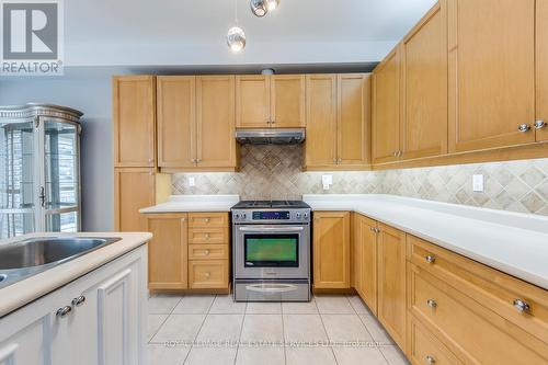 67 Rusty Trail, Vaughan, ON - Indoor Photo Showing Kitchen