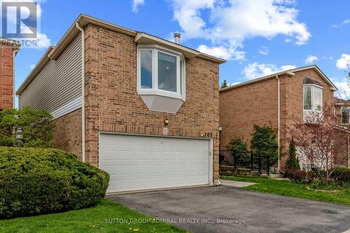 105 CARL TENNEN STREET  Vaughan, ON L4J 7B9