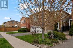105 CARL TENNEN STREET Vaughan, ON L4J 7B9