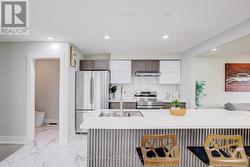 122 ORMOND DRIVE Oshawa, ON L1G 6T4